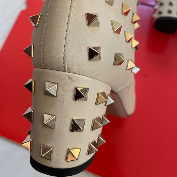 💯Auth VALENTINO GARAVANI Gold Studded Ankle Boots Excellent Condition Sz8 - Picture 11 of 13